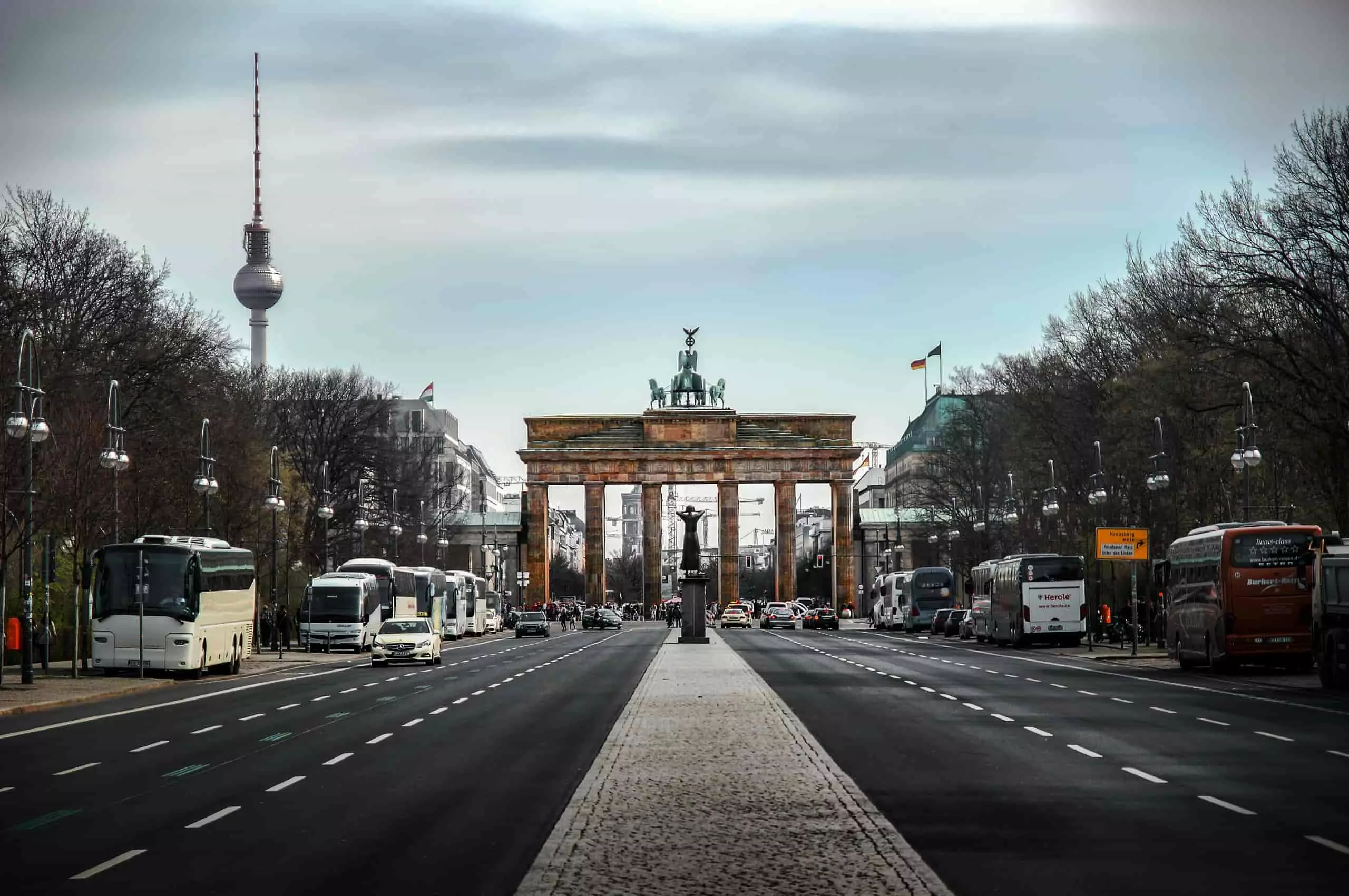 The brandenburg gate, Berlin.